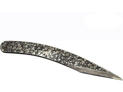 Roubovací nůž (kiridashi) – produktová fotografie nože na bílém pozadí