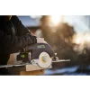 Řezání dřevěného hranolu aku pilou Festool HKC 55