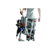 Little Giant Project Tray upevněný na víceúčelovém žebříku v pracovní poloze